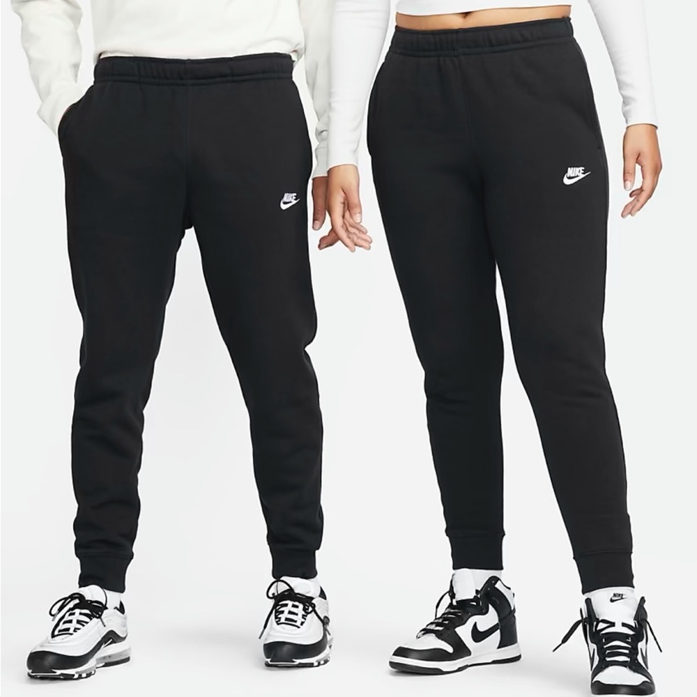 NWT Nike Sportsware Club Fleece Pants (M)